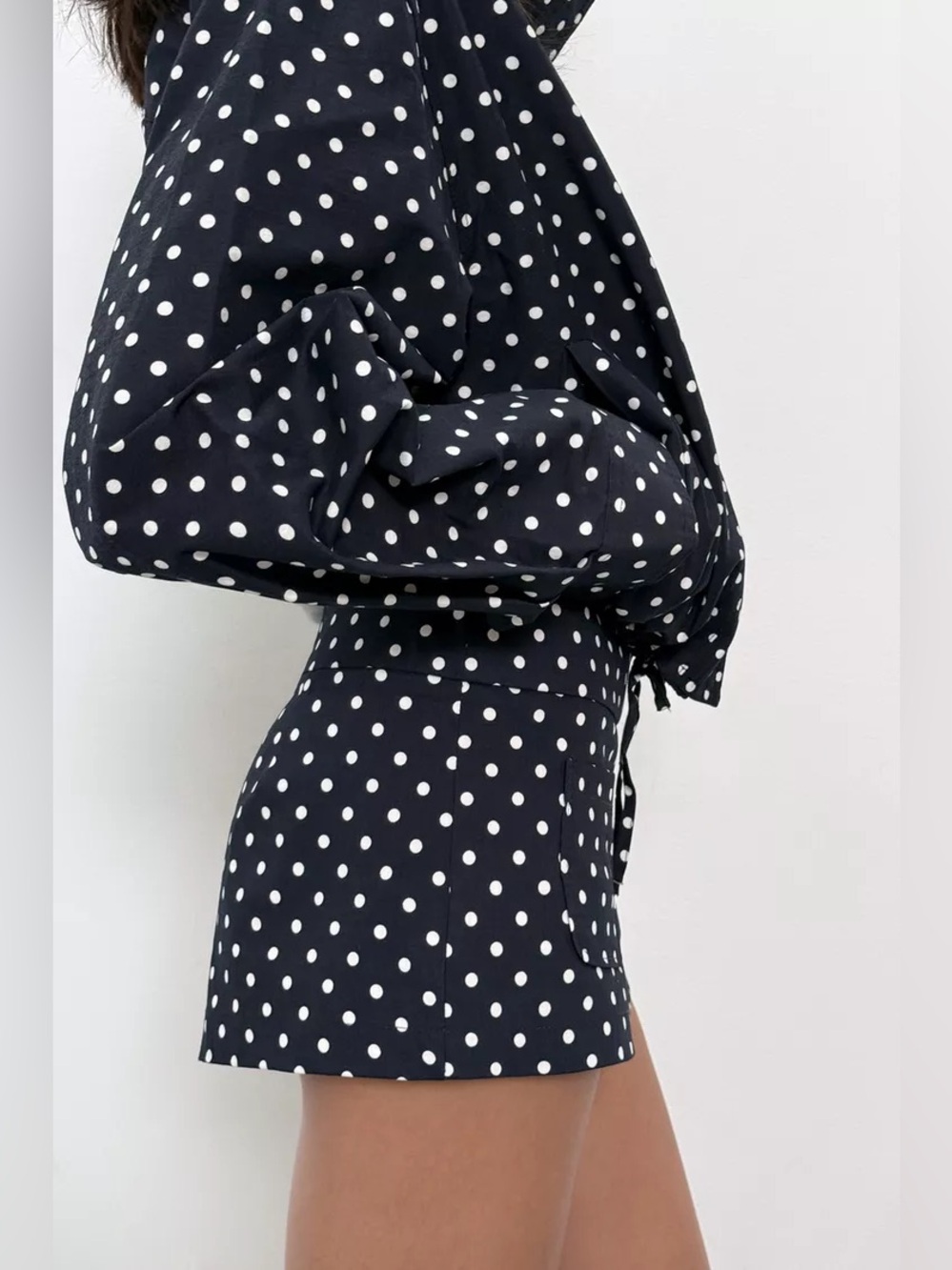 ZARA MINI POCKET SHORTS